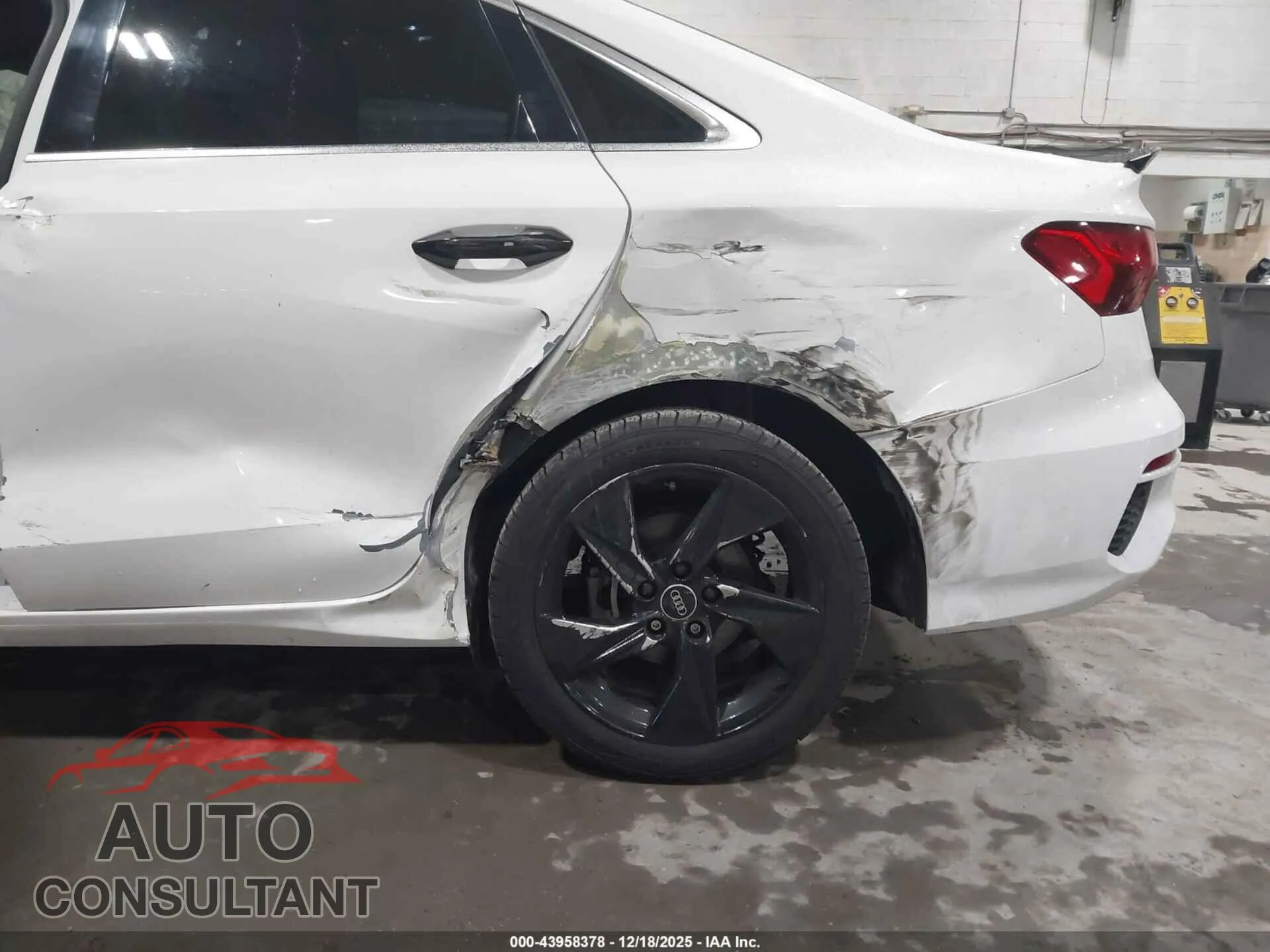 2022 AUDI A3 Damaged VIN WAUAUDGY2NA033558 – engine bay