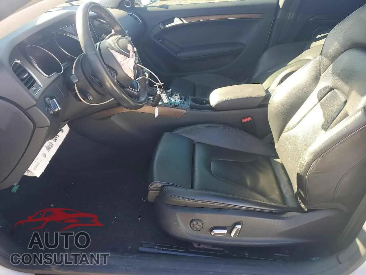 2014 AUDI A5 Damaged VIN WAULFAFR7EA044874 – exterior detail