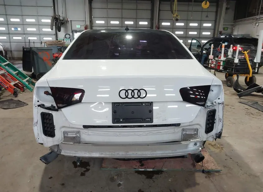 2012 AUDI A8 Used VIN WAURVAFD8CN015472 – photo 13