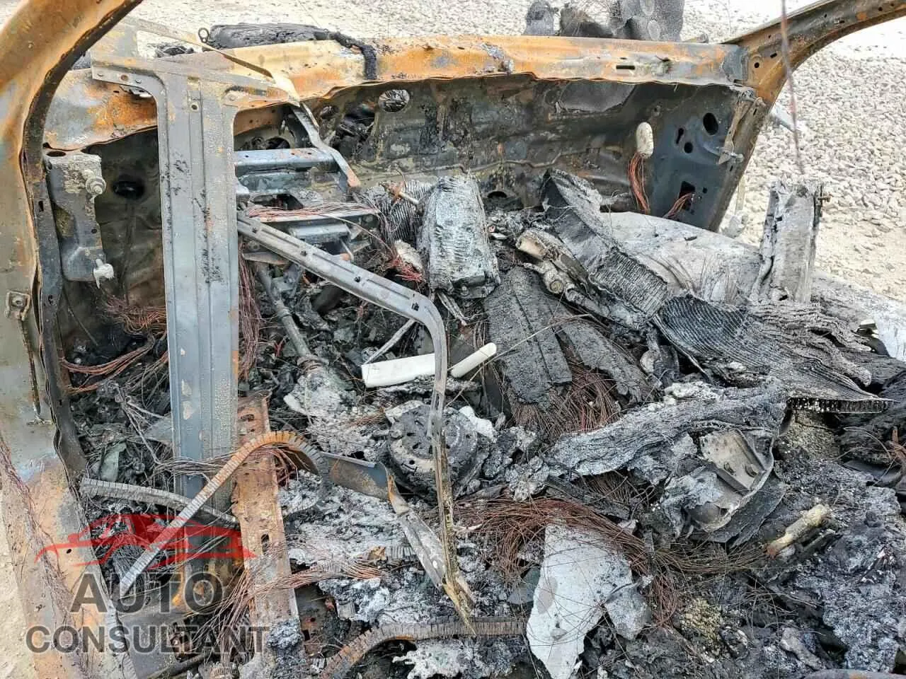 2012 AUDI A7 Damaged VIN WAUSGAFC1CN004090 – undercarriage