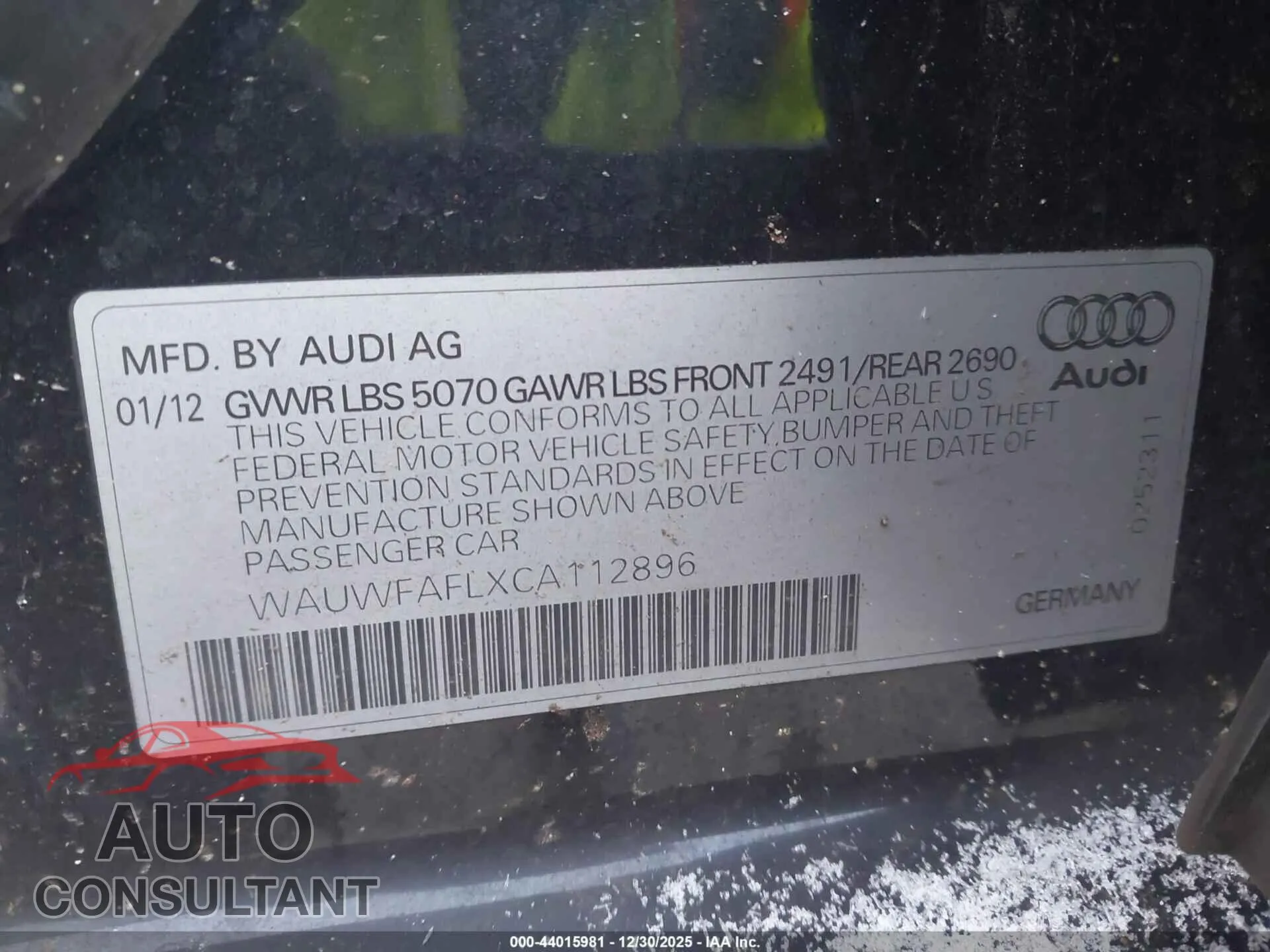 2012 AUDI A4 Damaged VIN WAUWFAFLXCA112896 – trunk area