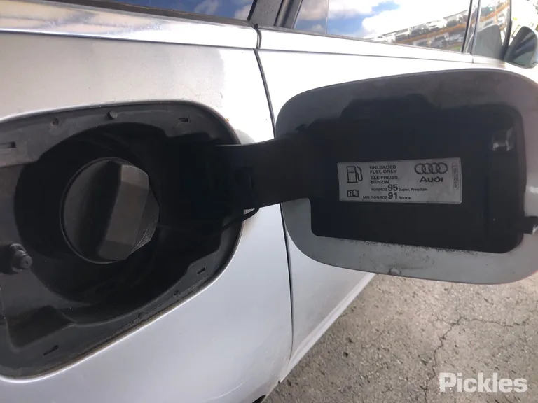 2010 Audi A6 Used VIN WAUZZZ4F2AN049685 – interior seats