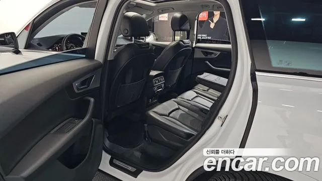 2019 Audi Q7 (4M) 45 TFSI Quattro Sold VIN WAUZZZ4M4KD044493 – interior seats 2019 Audi Q7 (4M) 45 TFSI Quattro Sold VIN WAUZZZ4M4KD044493 – interior seats