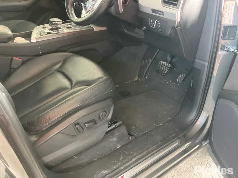 2015 Audi Q7 Damaged VIN WAUZZZ4M5GD012367 – side profile
