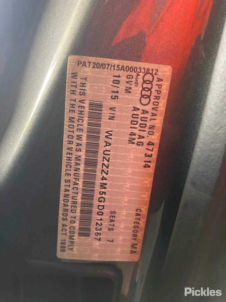 2015 Audi Q7 Damaged VIN WAUZZZ4M5GD012367 – engine bay