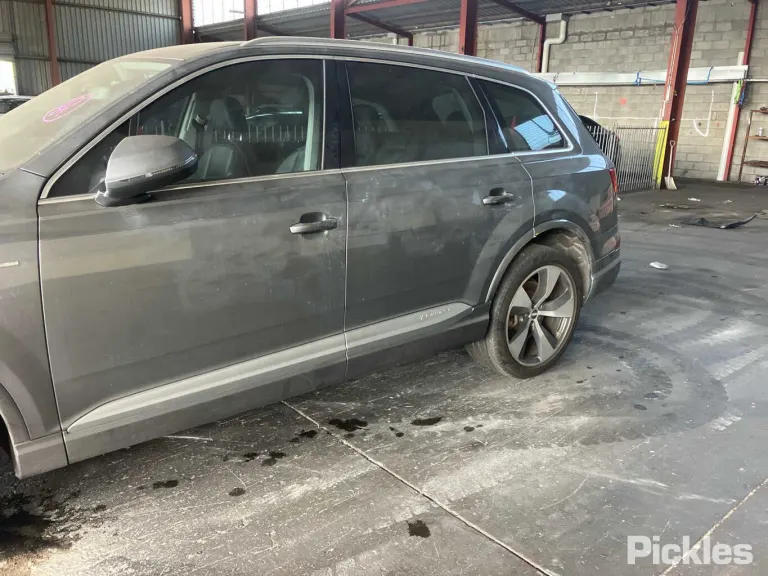 2015 Audi Q7 Damaged VIN WAUZZZ4M5GD012367 – photo 23