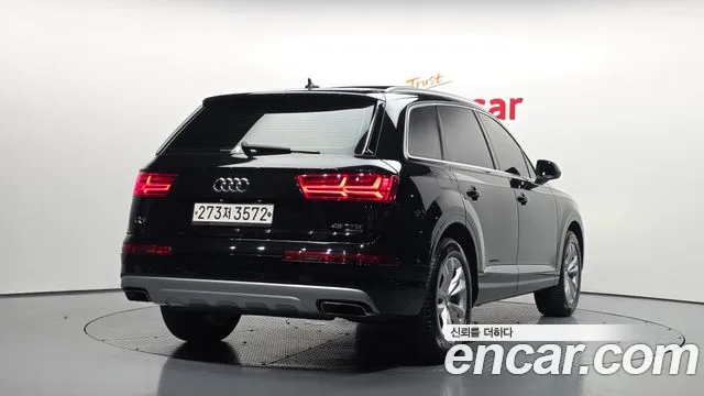 2019 Audi Q7 (4M) 45 TFSI Quattro Sold VIN WAUZZZ4M5KD042445 – side profile 2019 Audi Q7 (4M) 45 TFSI Quattro Sold VIN WAUZZZ4M5KD042445 – side profile