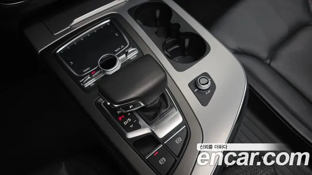 2019 Audi Q7 (4M) 45 TFSI Quattro Sold VIN WAUZZZ4M6KD047346 – exterior detail 2019 Audi Q7 (4M) 45 TFSI Quattro Sold VIN WAUZZZ4M6KD047346 – exterior detail