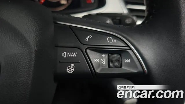 2019 Audi Q7 (4M) 45 TFSI Quattro Sold VIN WAUZZZ4M6KD047346 – undercarriage 2019 Audi Q7 (4M) 45 TFSI Quattro Sold VIN WAUZZZ4M6KD047346 – undercarriage