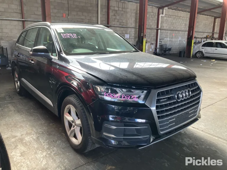 2017 Audi Q7 Used VIN WAUZZZ4M7HD056078 – engine bay