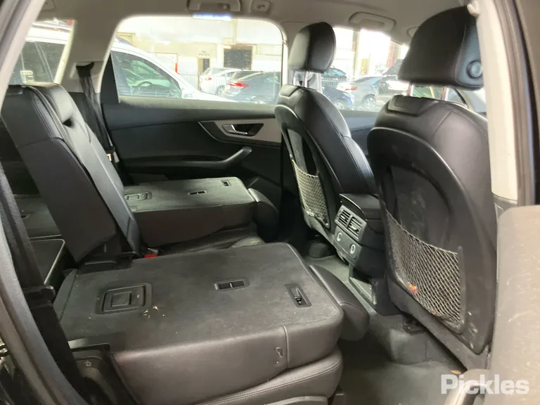 2017 Audi Q7 Used VIN WAUZZZ4M7HD056078 – photo 29