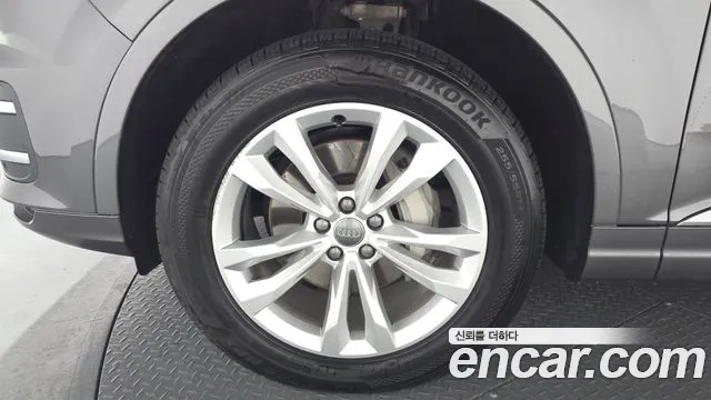 2019 Audi Q7 (4M) 45 TFSI Quattro VIN WAUZZZ4M7KD045654