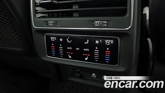 2022 Audi Q7 (4M) 55 TFSI Quattro Premium Sold VIN WAUZZZ4M8ND028060 – dashboard