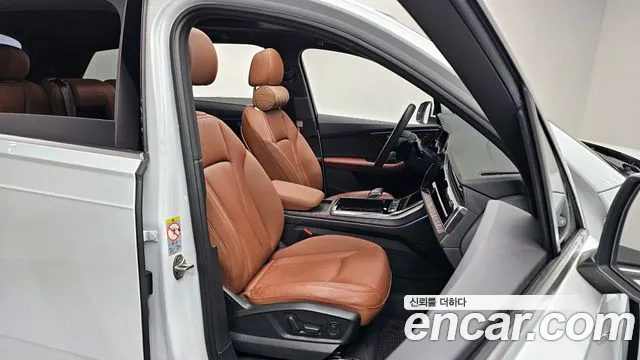 2021 Audi Q7 (4M) 45 TDI Quattro Premium Sold VIN WAUZZZ4MXMD001375 – interior seats