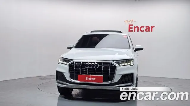 2021 Audi Q7 (4M) 45 TDI Quattro Premium Sold VIN WAUZZZ4MXMD001375 – trunk area