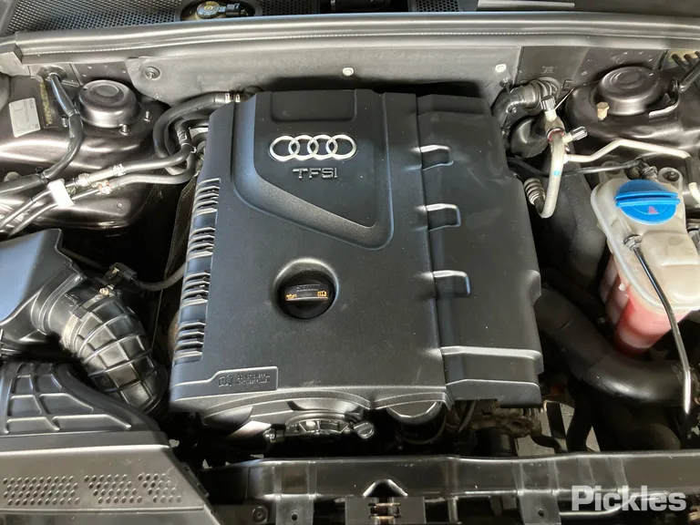 2013 Audi A5 Used VIN WAUZZZ8TXDA035996 – engine bay