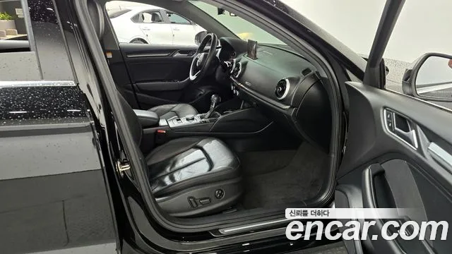 2018 Audi New A3 40 TFSI Sold VIN WAUZZZ8V4J1089159 – trunk area