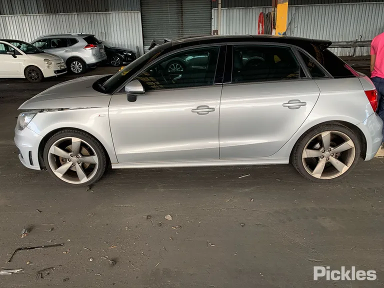 2012 Audi A1 Used VIN WAUZZZ8X7CB218591 – front exterior