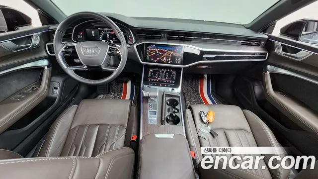 2022 Audi A7 (4K) 55 TFSI Quattro Premium VIN WAUZZZF22NN045300