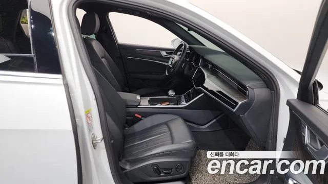 2022 Audi A6 (C8) 40 TDI Quattro Premium Sold VIN WAUZZZF24NN024786 – interior seats