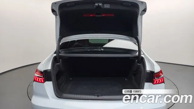 2022 Audi A6 (C8) 40 TDI Quattro Premium Sold VIN WAUZZZF24NN024786 – engine bay