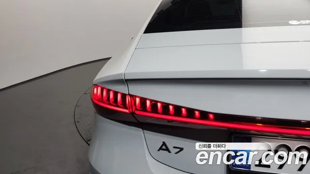 2020 Audi A7 (4K) 55 TFSI Quattro Premium Sold VIN WAUZZZF25LN052383 – exterior detail