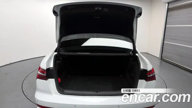 2021 Audi A6 (C8) 45 TFSI Premium Sold VIN WAUZZZF26MN072708 – exterior detail