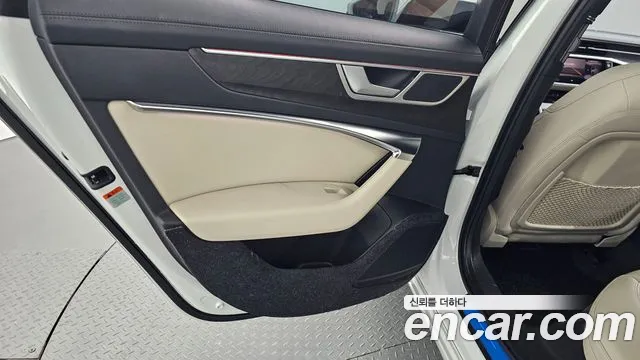 2023 Audi A6 (C8) 45 TFSI Premium Sold VIN WAUZZZF26PN040023 – interior seats