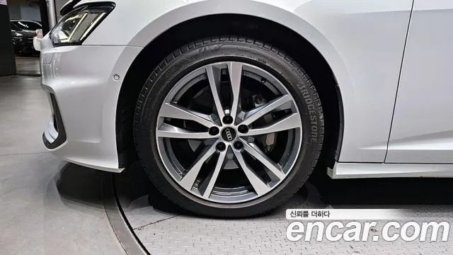 2022 Audi A6 (C8) 45 TFSI Quattro Premium Sold VIN WAUZZZF27NN037208 – interior seats