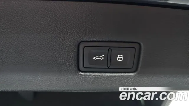 2022 Audi A7 (4K) 55 TFSI Quattro Premium Sold VIN WAUZZZF29NN046248 – exterior detail