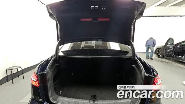2020 Audi A6 (C8) 45 TFSI Premium Sold VIN WAUZZZF2XLN075075 – rear exterior