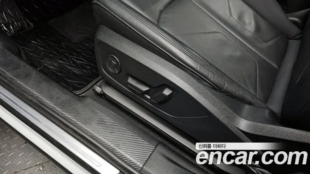 2020 Audi Q3 (F3) 35 TDI Premium Sold VIN WAUZZZF34L1111245 – trunk area 2020 Audi Q3 (F3) 35 TDI Premium Sold VIN WAUZZZF34L1111245 – trunk area
