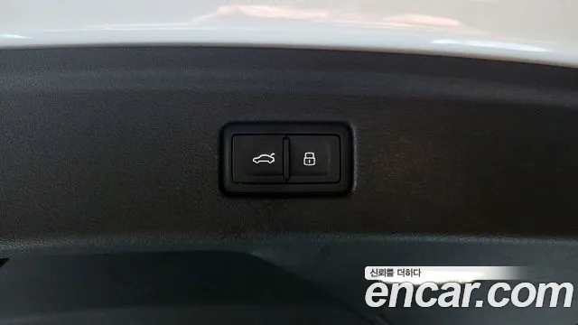 2020 Audi A5 (F5) 45 TFSI Quattro Premium Sportback Sold VIN WAUZZZF56LA015294 – dashboard