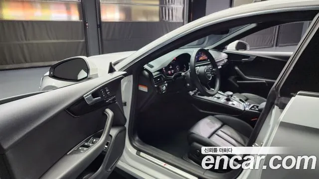 2019 Audi A5 (F5) 45 TFSI Quattro Premium Sportback Sold VIN WAUZZZF58KA075334 – undercarriage