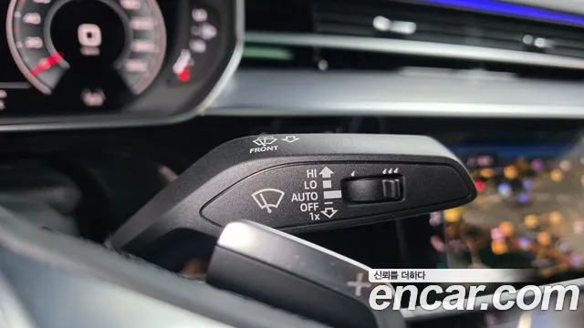 2021 Audi A8 (D5) 55 TFSI Quattro LWB Sold VIN WAUZZZF87MN033520 – odometer reading