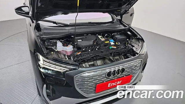 2022 Audi Q4 E-Tron (F4) 40 Premium Sold VIN WAUZZZFZ8NP043102 – front exterior