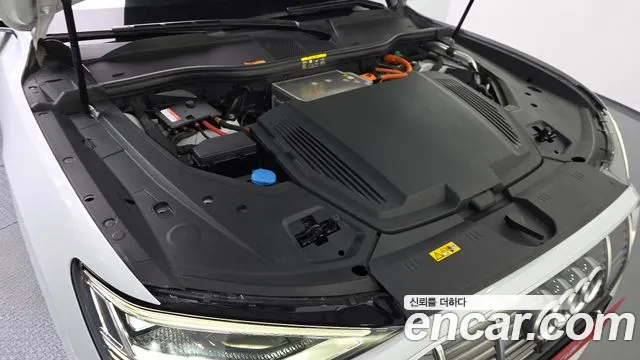 2020 Audi E-Tron 55 Quattro Sold VIN WAUZZZGEXLB030437 – front exterior