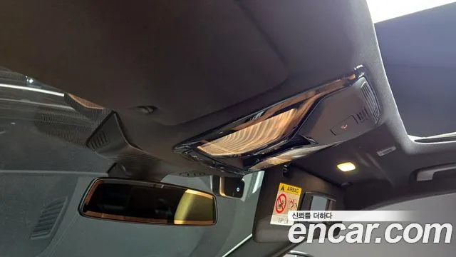 2022 BMW 5 Series (G30) 520i M Sport Sold VIN WBA11BH00NWX67608 – interior seats