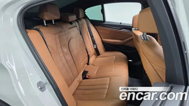 2023 BMW 5 Series (G30) 520i M Sport Sold VIN WBA11BH00PCN11568 – interior seats