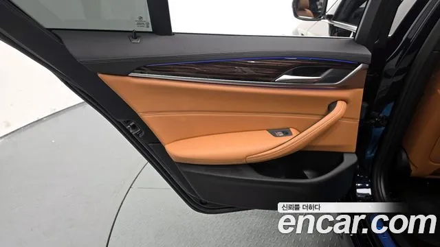 2021 BMW 5 Series (G30) 520i M Sport Sold VIN WBA11BH05MCH17922 – dashboard