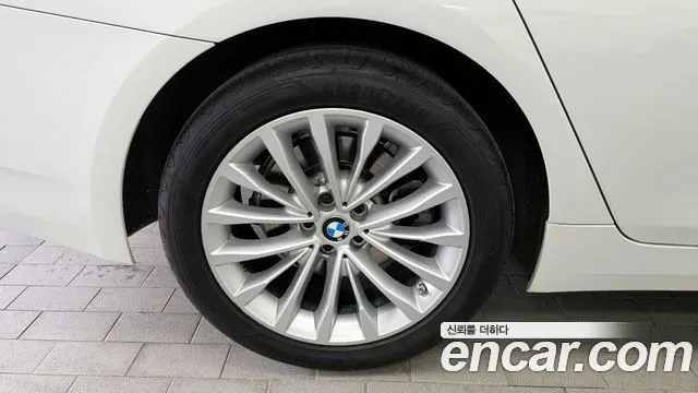 2022 Bmw 5series (G30) 520i Luxury Sold VIN WBA11BH06NWX65118 – front exterior