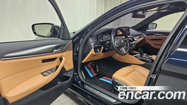 2022 BMW 5 Series (G30) 520i M Sport Sold VIN WBA11BH06NWX77169 – rear exterior