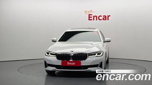 2021 BMW 5 Series (G30) 520i Luxury Sold VIN WBA11BH08MCG51947 – interior seats