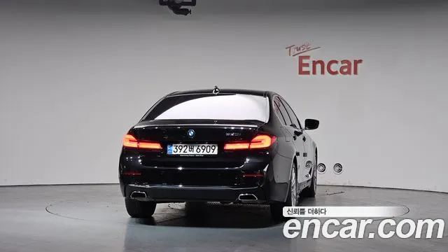 2022 BMW 5Series (G30) 520i Luxury Sold VIN WBA11BH08NCH63701 – engine bay