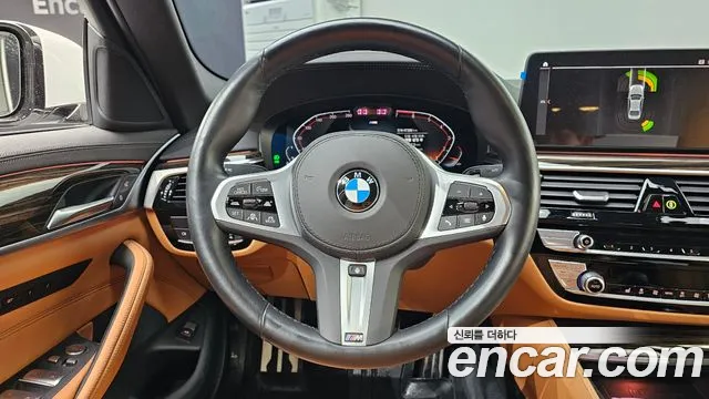 2022 BMW 5Series (G30) 520i M Sport Sold VIN WBA11BH09NCJ83483 – interior seats