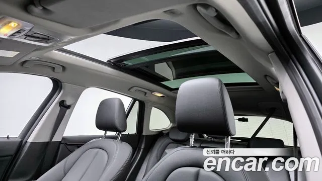 2022 BMW X1 (F48) xDrive 20i xLine Sold VIN WBA11DG09N5T84740 – dashboard