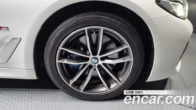 2021 BMW 5 Series (G30) 523d M Sport VIN WBA11ES03MCF35033