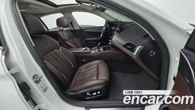 2021 BMW 5 Series (G30) 523d Luxury Sold VIN WBA11ES06MWW92096 – rear exterior