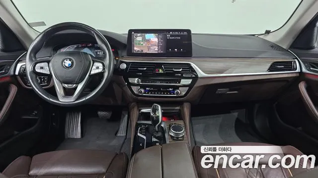 2021 BMW 5 Series (G30) 523d Luxury Sold VIN WBA11ES06MWW92096 – interior seats