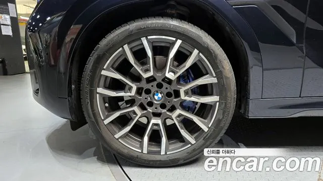2024 BMW X6 (G06) xDrive30d M Sport Sold VIN WBA11EY0XR9W34599 – interior seats 2024 BMW X6 (G06) xDrive30d M Sport Sold VIN WBA11EY0XR9W34599 – interior seats